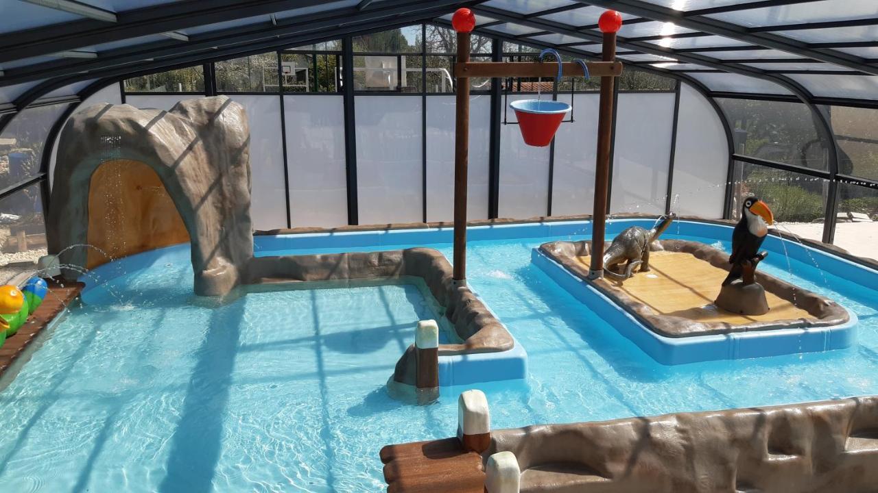 布鲁马戏团露营地 胡菲涅克 外观 照片